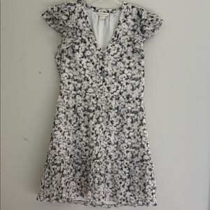 Club Monaco Black & White Floral Ruffle Sleeve Dress